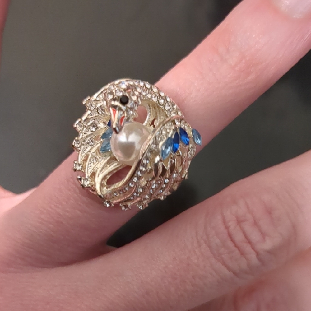 Swan Ring